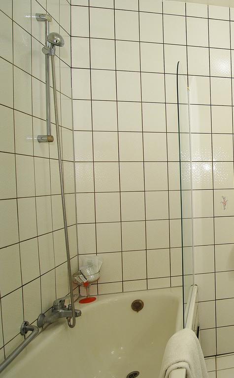 Hotel Apollo Zutendaal Zimmer foto